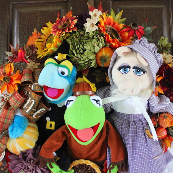 Deluxe Native American Kermit the Frog Gonzo the Great and Miss Piggy Muppet Thanksgiving Wreath, Muppets Wreath 2023 - Image 5