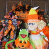 Kermit and Miss Piggy Muppet Halloween Wreath - Image 2