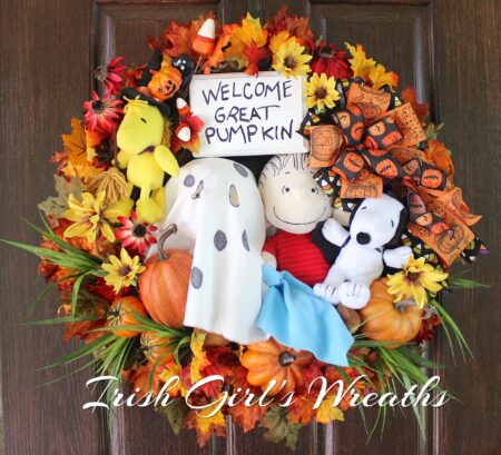 Welcome Great Pumpkin Ghost Charlie Brown Halloween Wreath, Peanuts Gang Trick or Treating Wreath