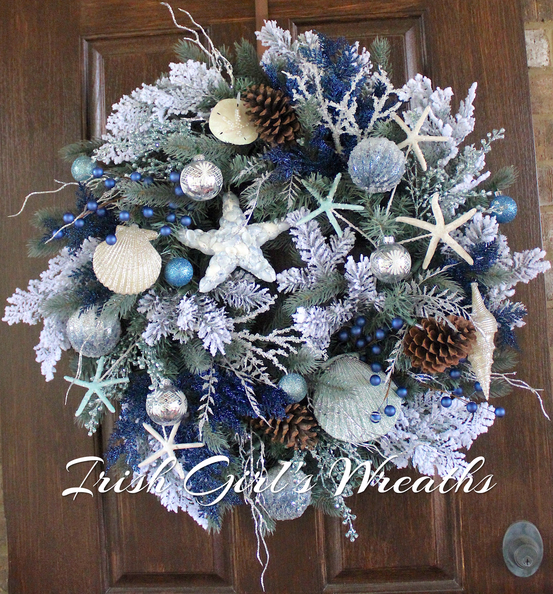 Blue and white wreath in Middle Village, NY