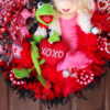 Kermit and Miss Piggy Steppin' Out for Valentines Wreath, Muppets Valentines Day Wreath - Image 2