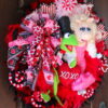 Kermit and Miss Piggy Steppin' Out for Valentines Wreath, Muppets Valentines Day Wreath - Image 3