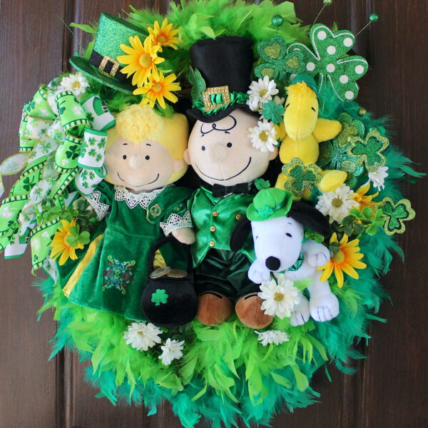 Deluxe Peanuts Gang Charlie Brown and Sally St. Patrick's Wreath, Peanuts Saint Patricks Wreath, Snoopy St Patricks Wreath - Image 5
