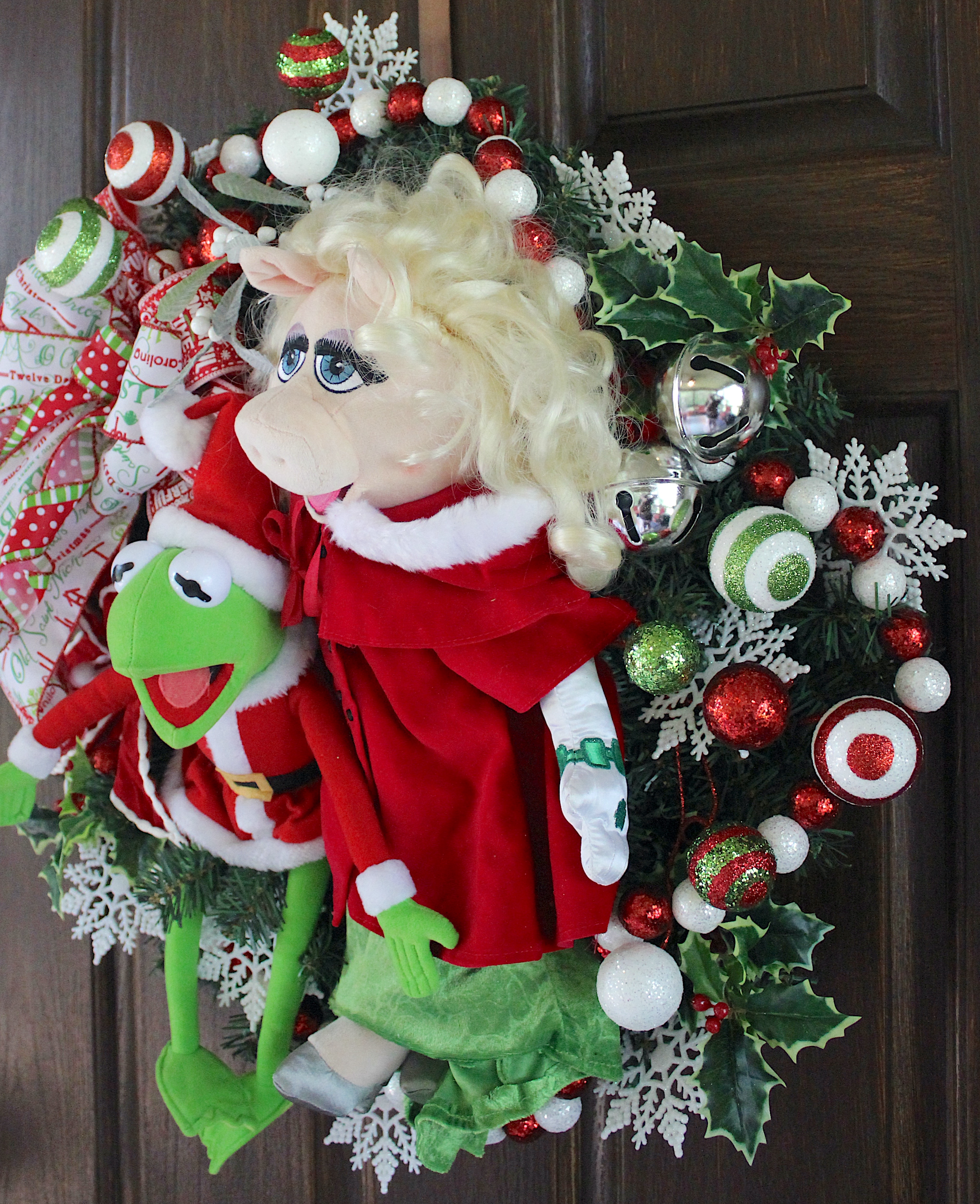 Santa Kermit the Frog & Miss Piggy Muppet Merry Christmas Under the Mistletoe Wreath - Image 4