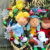 Deluxe Peanuts Gang Charlie Brown Merry Christmas Wreath, Woodstock, Shepherd Linus, Lucy, Snoopy, Sally - Image 3